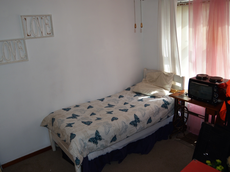 4 Bedroom Property for Sale in Britannia Bay Western Cape